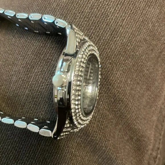 New watch - Picture 4 of 5